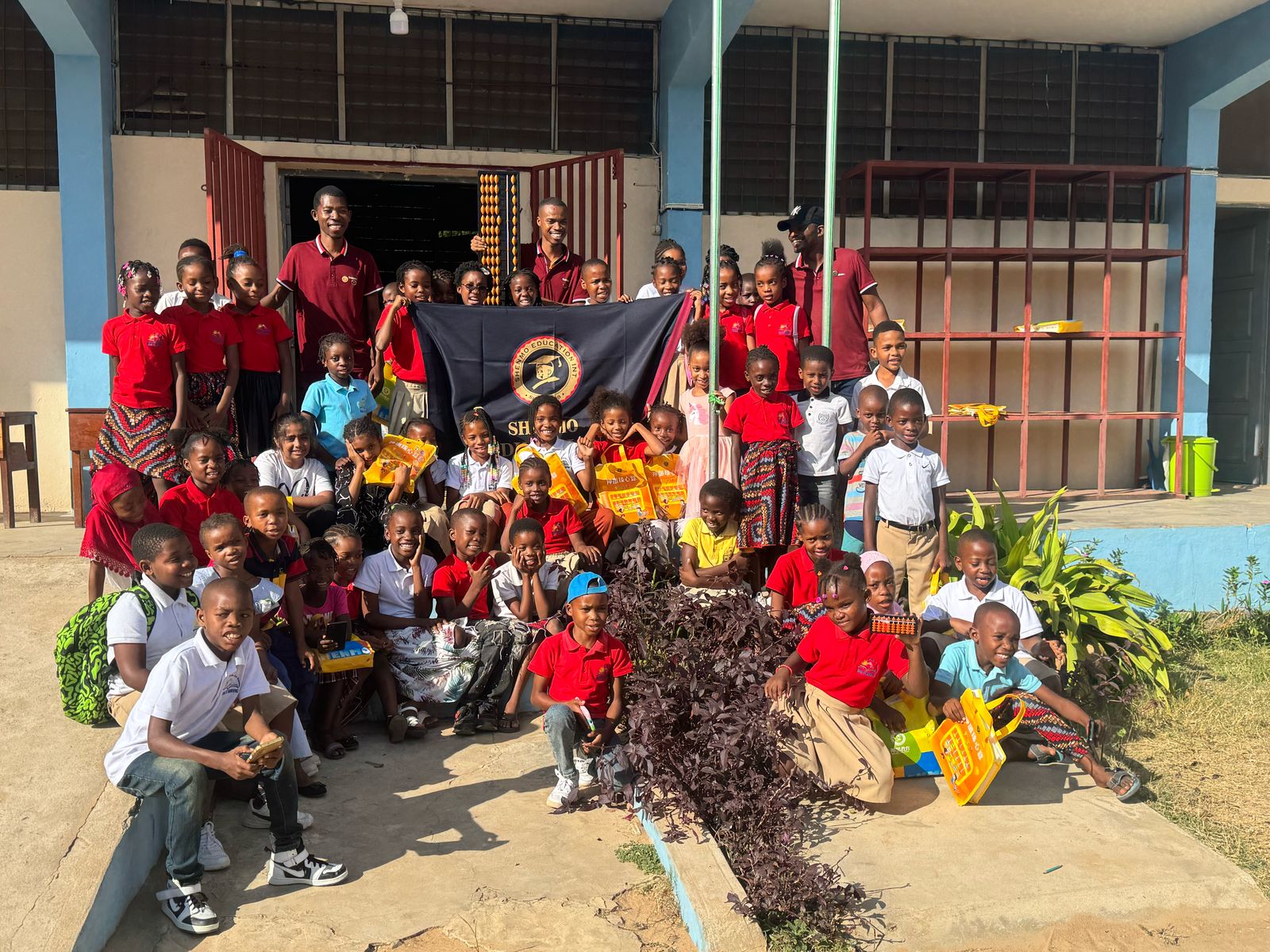 Shenmo Education Mozambique students