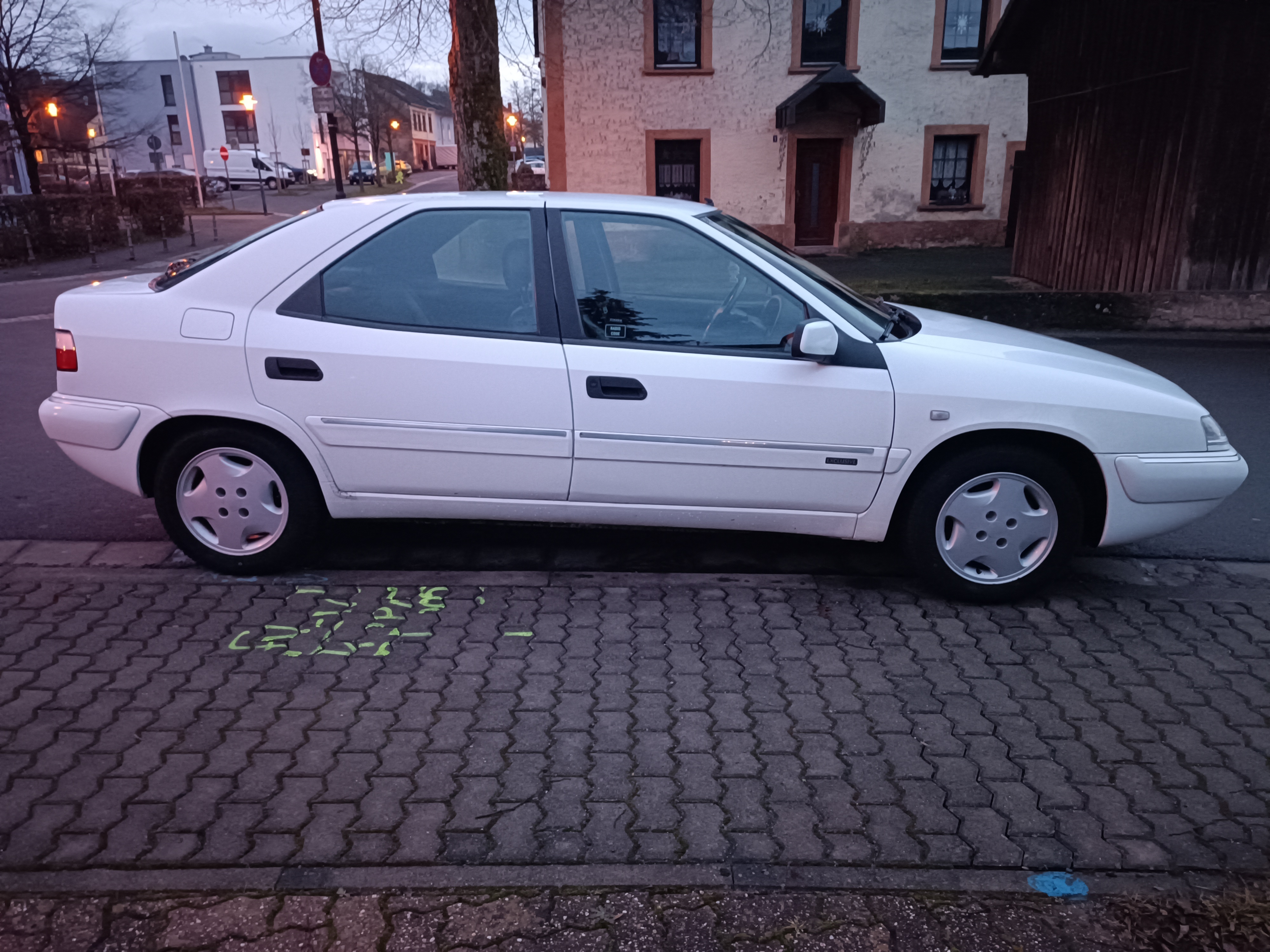 dac2a8b1-62ec-4122-b15e-12cf7485910f.jpg